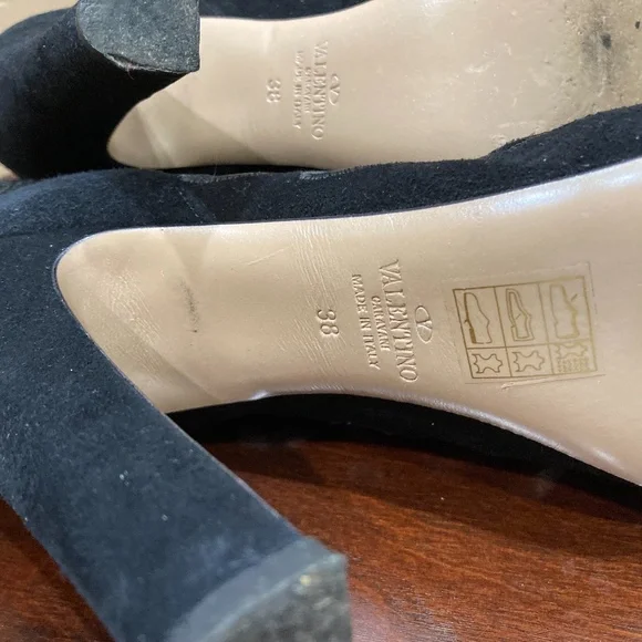 Valentino Garavani Black Suede Laser Cut Ankle Boots, Size 38 - Picture 9 of 14